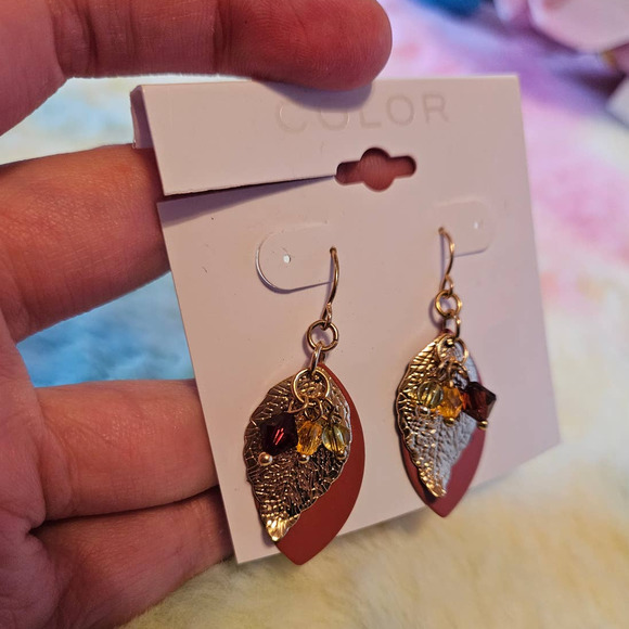 NEW! Beautiful Color Bohemian Style Fall Leaf Drop Earrings - Picture 3 of 5